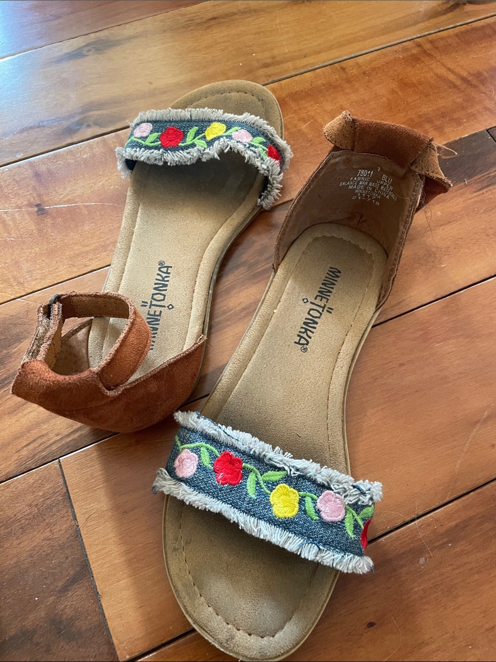 Minnetonka Brown Suede Sandals with Embroidered Floral Straps